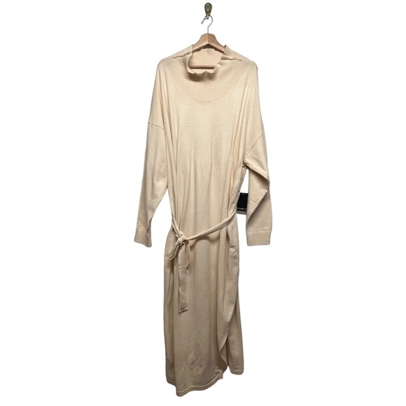 Eloquii Cream Maxi Dress - Picture 4 of 11